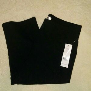 NWT black capris